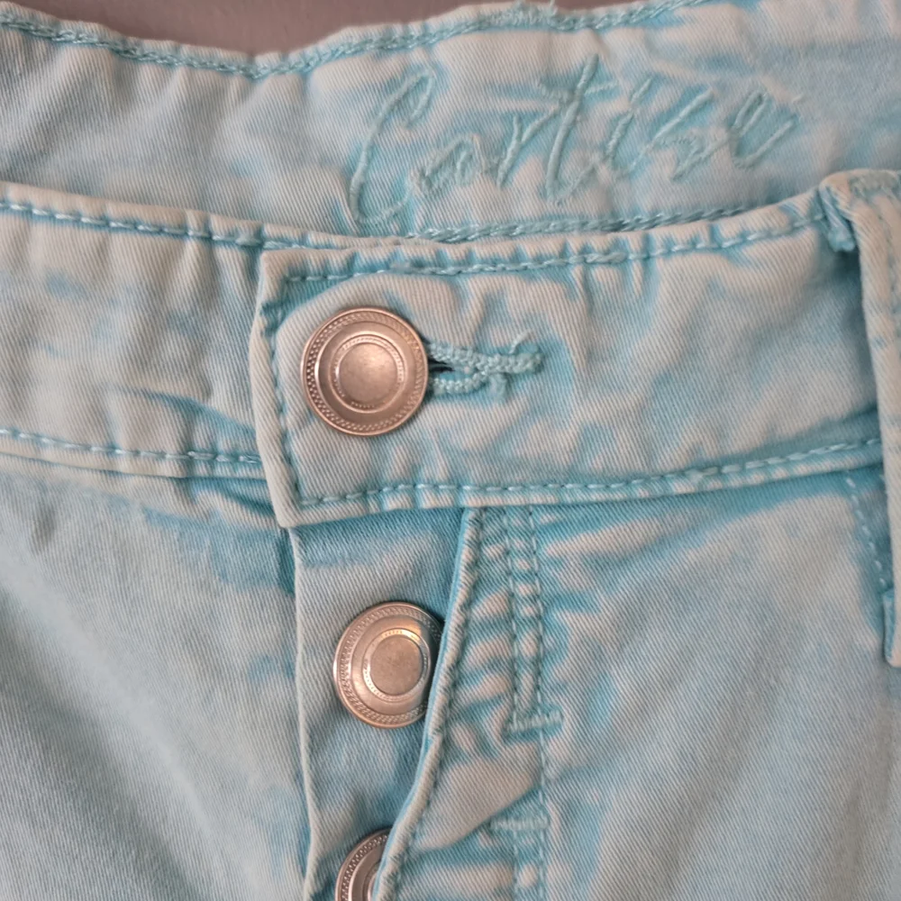 Casual Light Blue Wash Denim Women's  Straight-Leg Pants. Measurememts In Desc - Picture 3 of 8